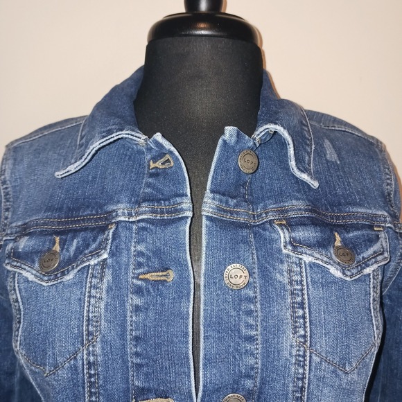 LOFT Denim Jacket Classic Blue Wash Distressed Button Front Long Sleeve Women's - Picture 2 of 11